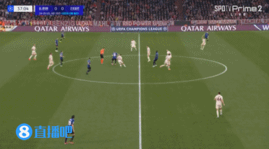 真爱！小图拉姆晒与劳塔罗拥抱合照