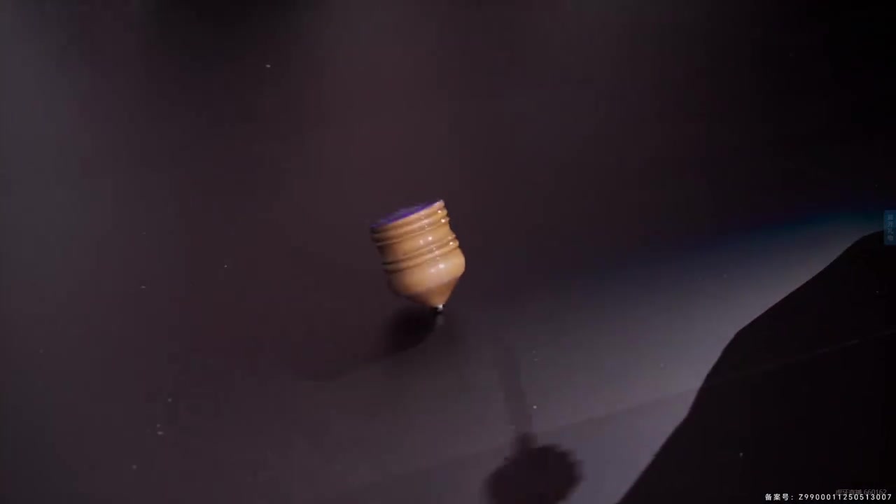 太搞了！老头杯中韩对决总决赛，现场还有工作人员在抽陀螺?